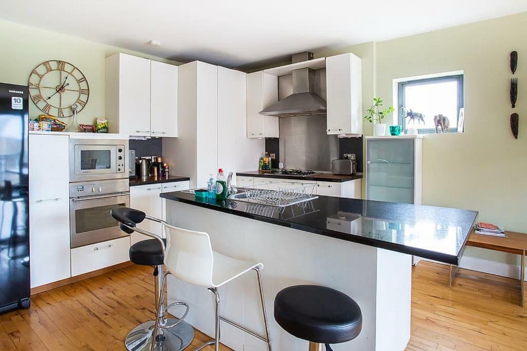 Spacious Belfast City Centre Duplex Apartment Экстерьер фото