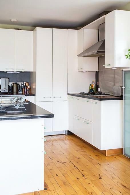 Spacious Belfast City Centre Duplex Apartment Экстерьер фото