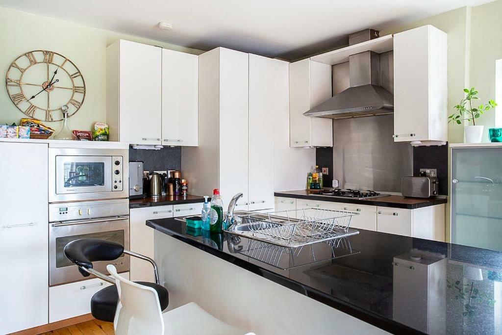 Spacious Belfast City Centre Duplex Apartment Экстерьер фото
